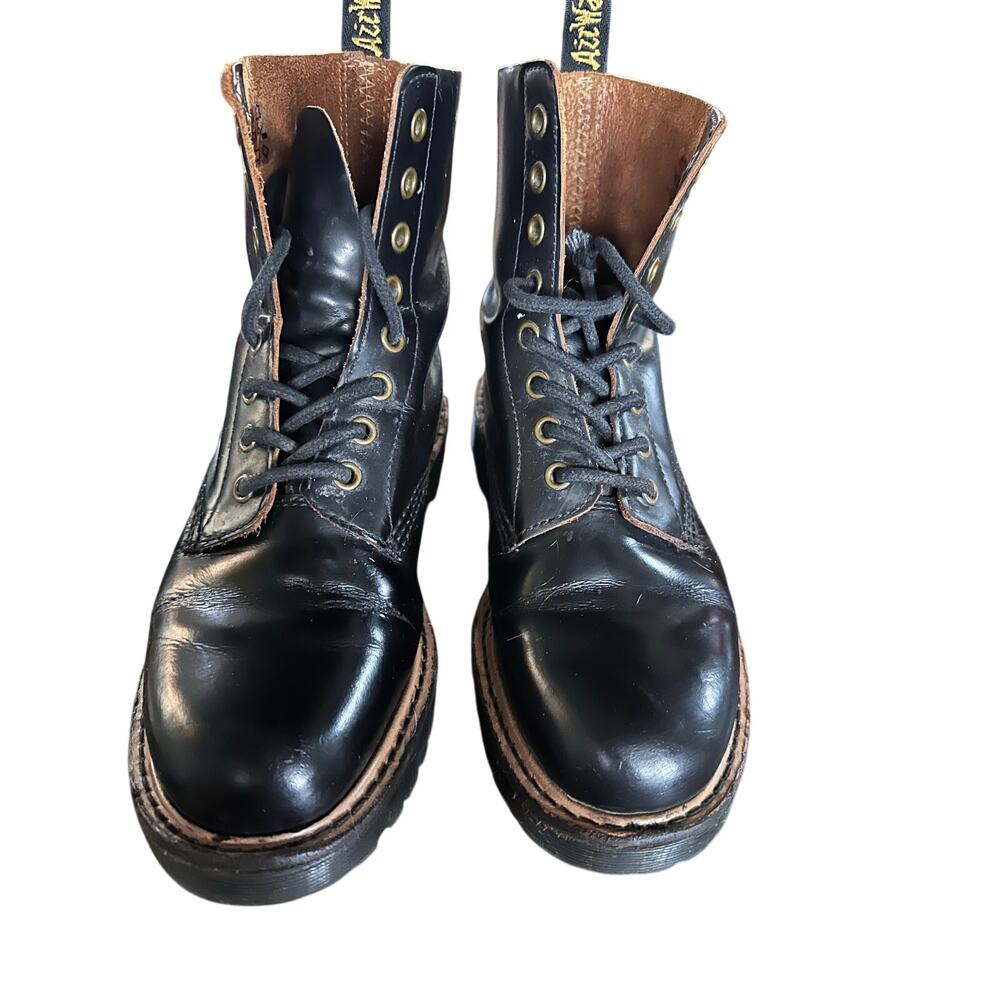 Dr. Martens Pascal II Vintage Smooth Boots – Black Women’s Size 7 (EU 38)